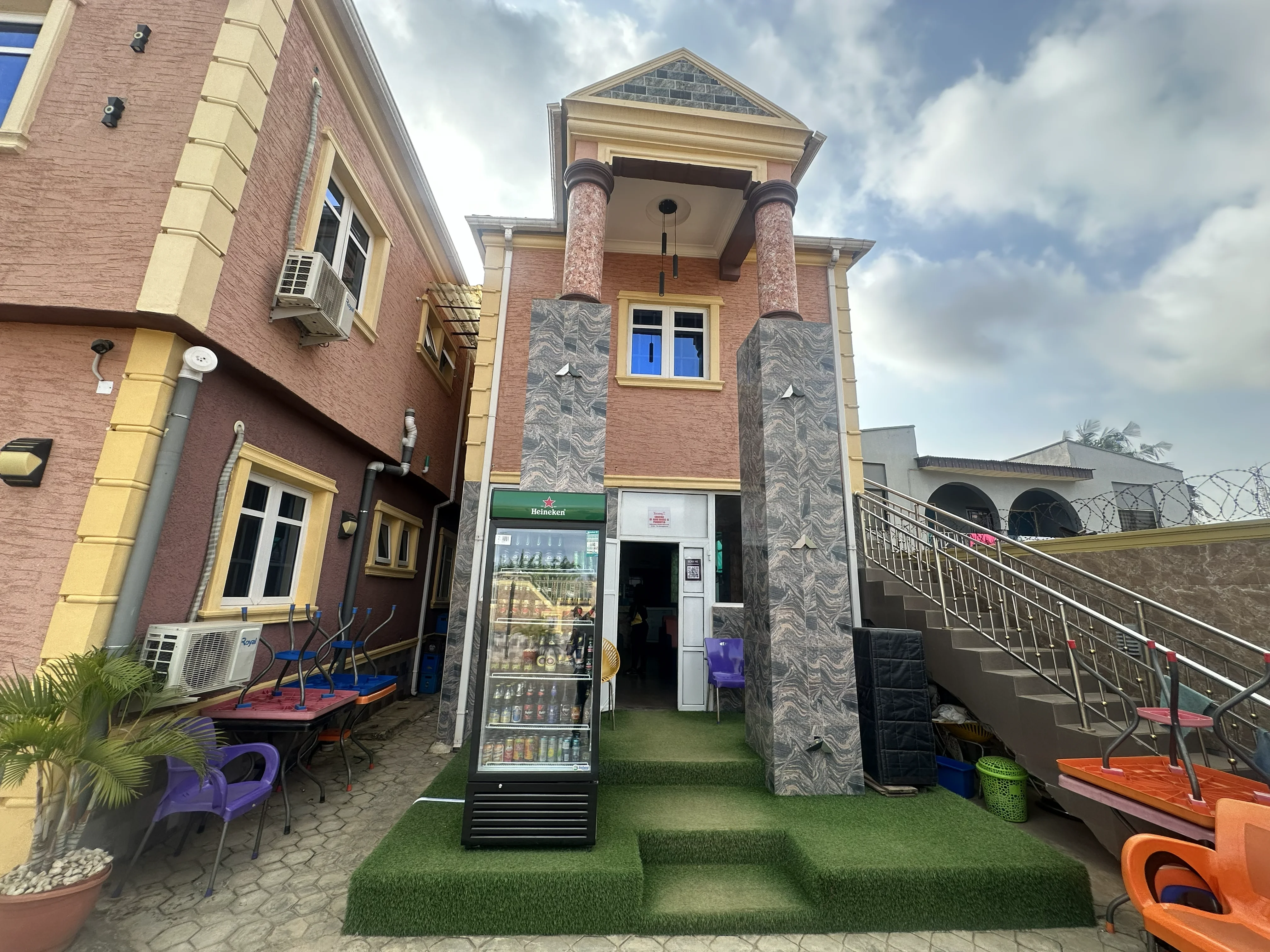 Bold Dream Hotel facade