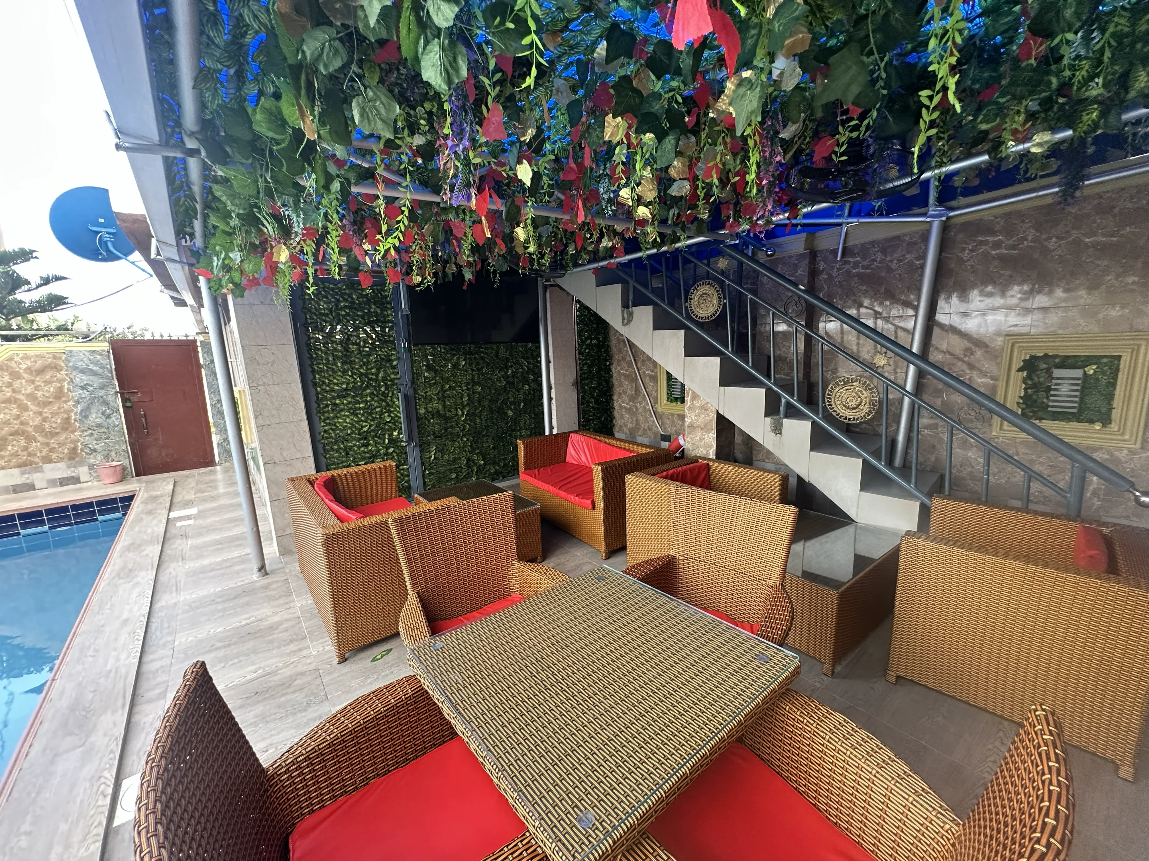 Bold Dream Hotel exterior